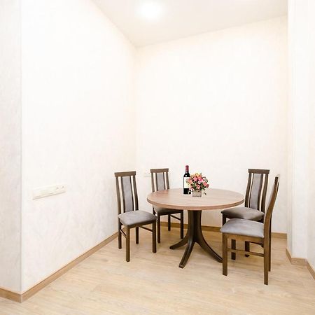 15. Double Room Apartaments With Fresh Style Erevan Exterior foto